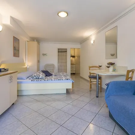 Blue Pearl Apartments Crikvenica Exterior photo