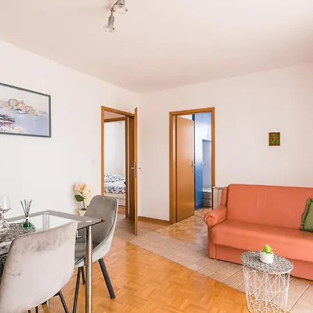 Blue Pearl Apartments Crikvenica Exterior photo