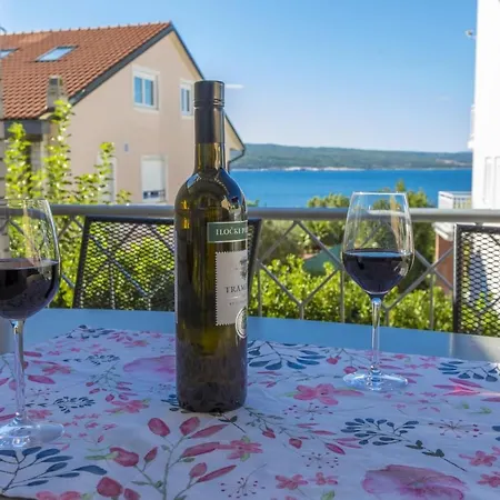 Blue Pearl Apartments Crikvenica Exterior photo