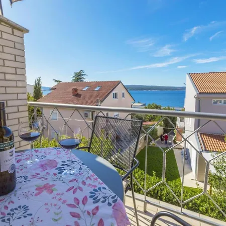 Blue Pearl Apartments Crikvenica Exterior photo