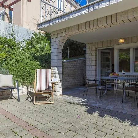 Blue Pearl Apartments Crikvenica Exterior photo